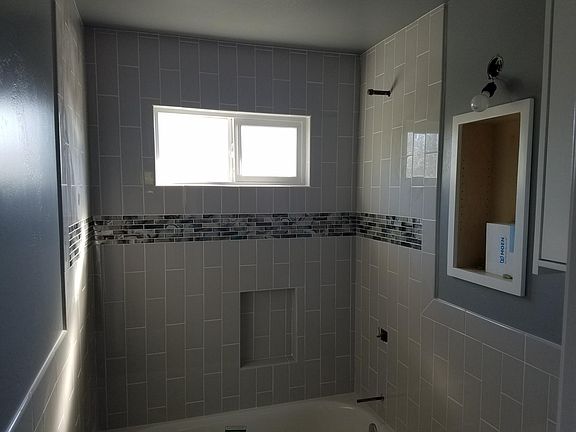 3rd image of 6197 Horton Dr