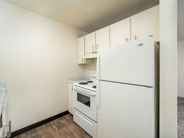 Wetherburne Square Townhomes — Photo 24
