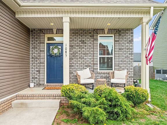 2nd image of 1085 Harrison Way