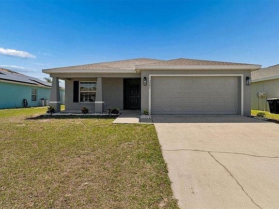 3rd image of 3042 Grand Preserve Blvd