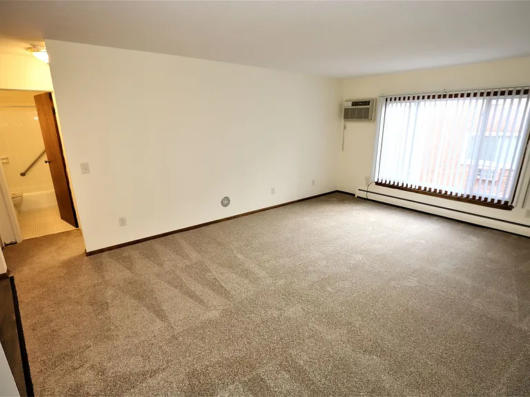 3016 Lynn Ave S — Photo 4