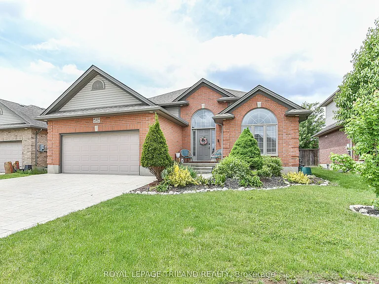 41 Owen Ct — Photo 3