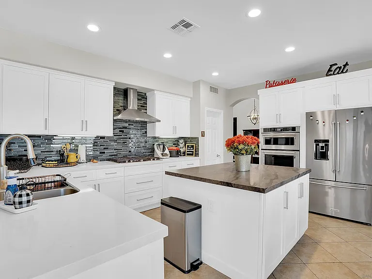 1306 Traver Ct — Photo 15