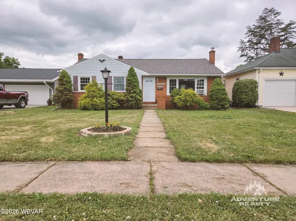 1044 Mulberry St, Montoursville, PA 17754