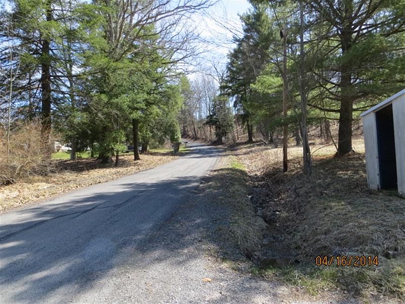2nd image of 921 Spring Valley Rd