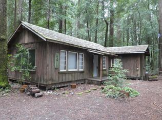 202 Forest Dr, Redway, CA 95560