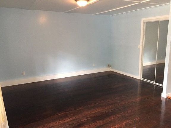 3rd image of 17A Belcher St