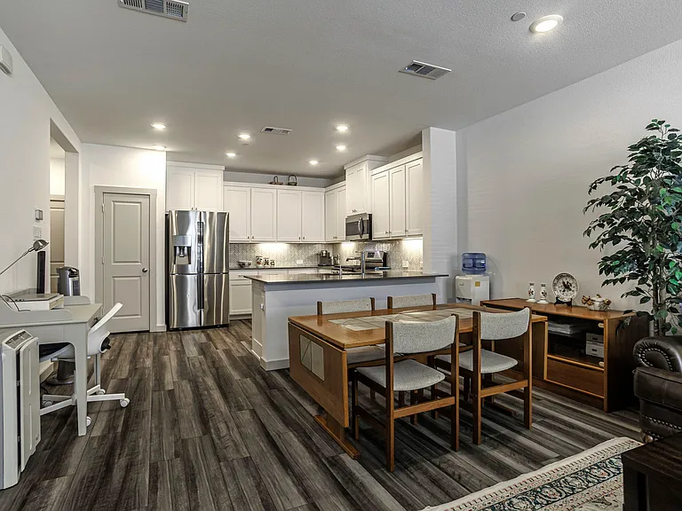 669 Vista Oaks Rd — Photo 3