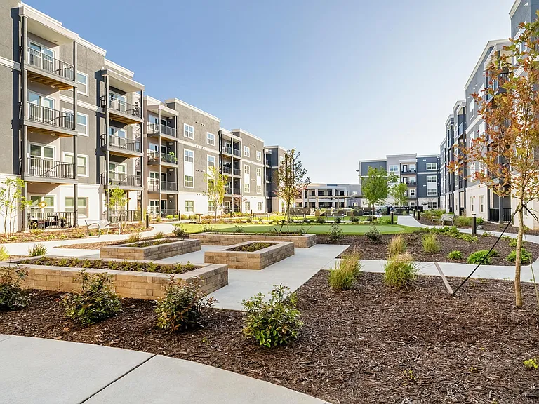 Outlook Gwinnett - 55+ Active Adult Apartment Homes — Photo 5