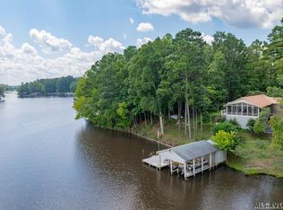764 Tanglewood Dr, Bracey, VA 23919