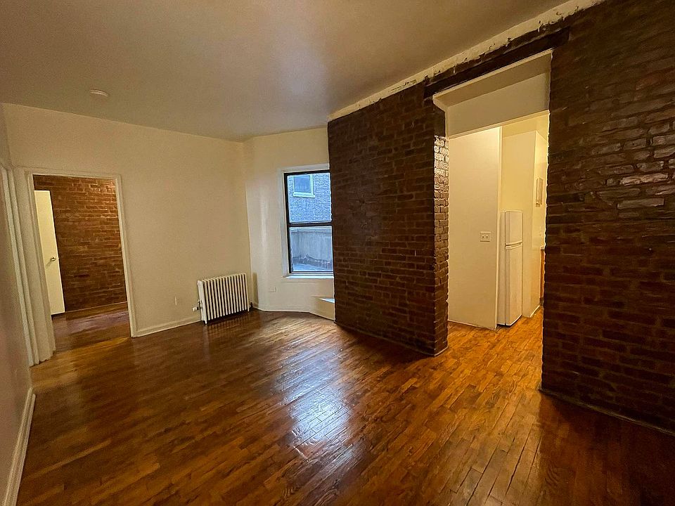 1st image of 220 E 29th St #2C26