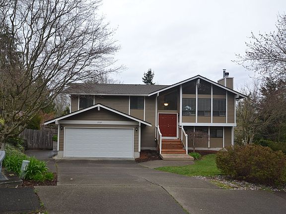 2nd image of 2107 33rd Ave SE