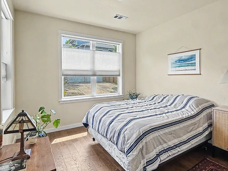 910 Stoneridge Ave — Photo 7
