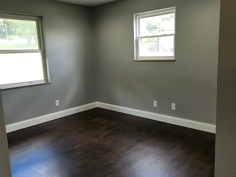 2nd upper level bedroom
