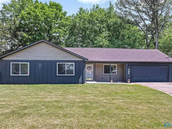 709 Royce Cir SE, Huntsville, AL 35803