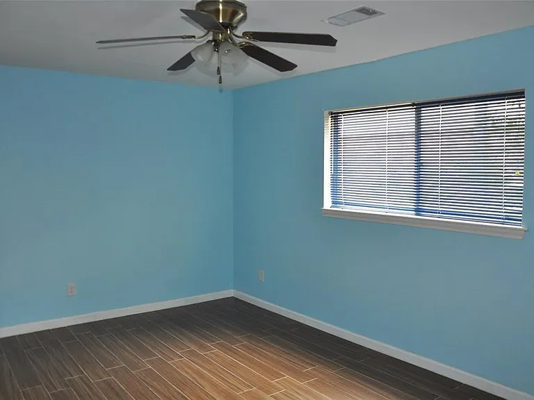 5519 Caversham Dr — Photo 19