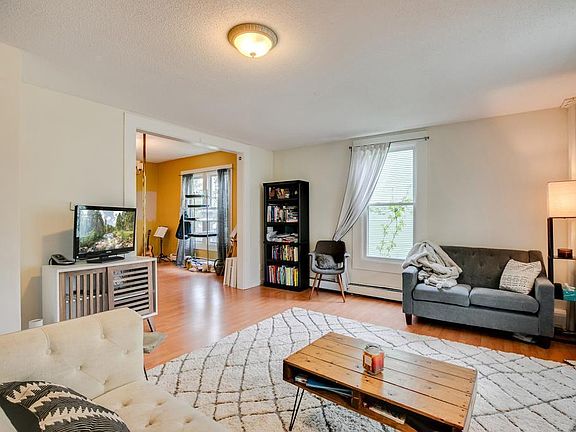 5th image of 958 Marshall Ave
