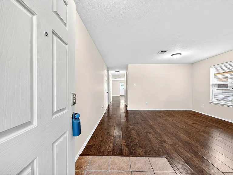 19014 Prairie Bluff Dr — Photo 7
