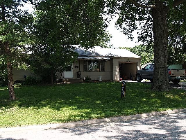 1st image of 12800 E Bowen St