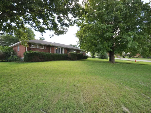 544 Starliner Dr, Nashville, TN 37209