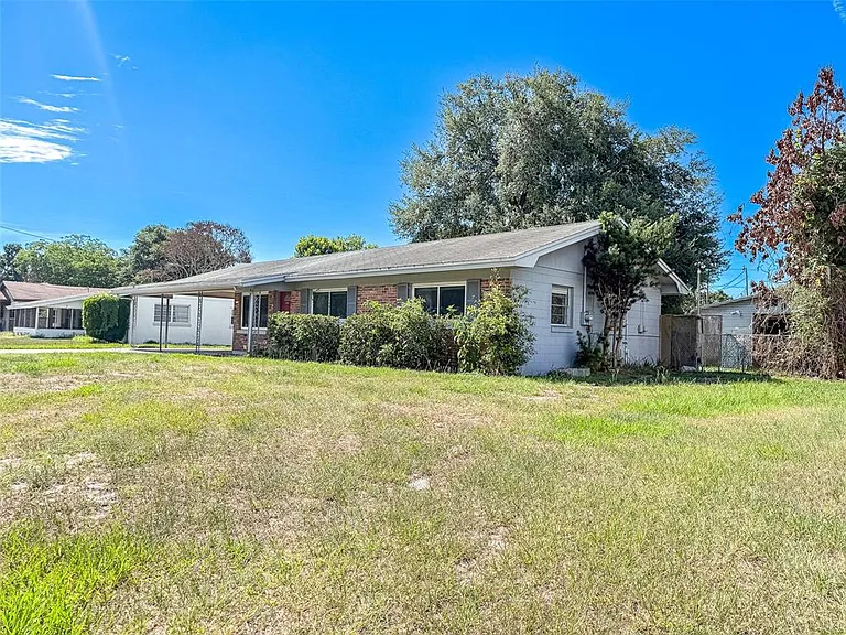 2420 Avenue A NW — Photo 31