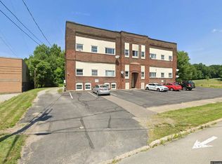 705 Thorton St main, Sharon, PA 16146