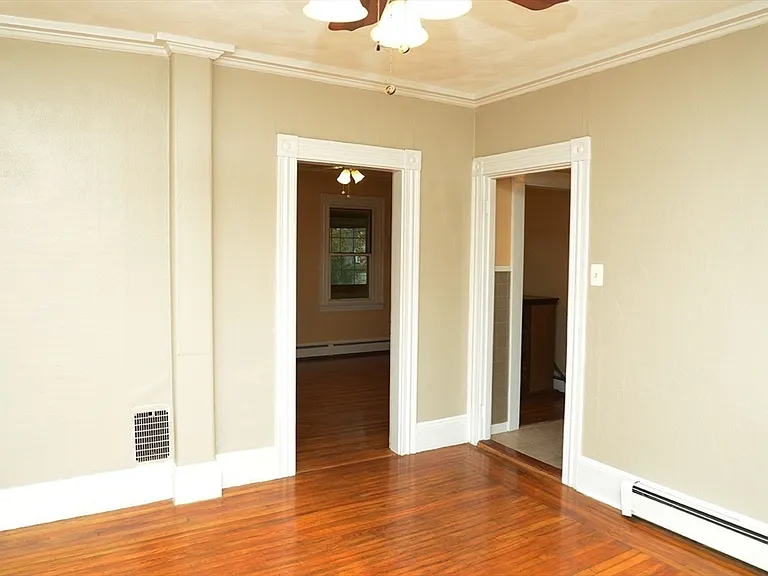 25 Baltimore St #2/3 — Photo 5
