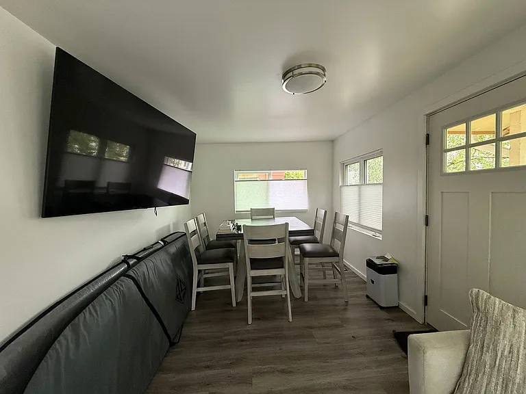 Wickstrom Pl SW — Photo 3