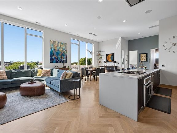 5th image of 1809 W Chicago Ave #4S