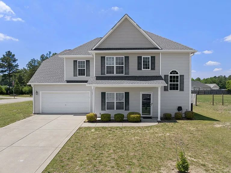 121 Feathers Ln — Photo 16