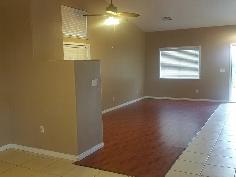 4 Split Hoove Ct — Photo 8