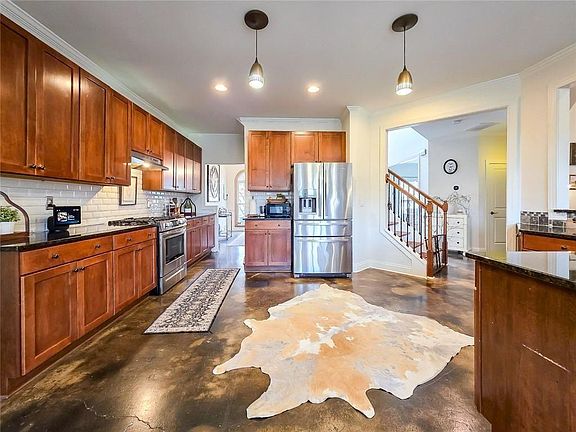 5th image of 2295 Hemrick Rd