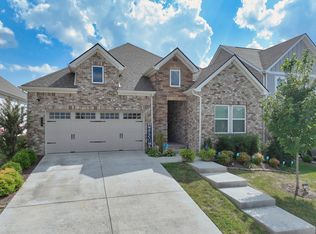398 Triple Crown Cir, Gallatin, TN 37066