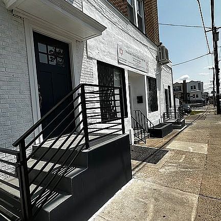 4th image of 1147 W Olney Ave #4