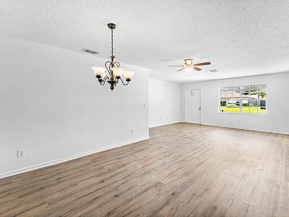 2nd image of 149 Arrowhead Circle