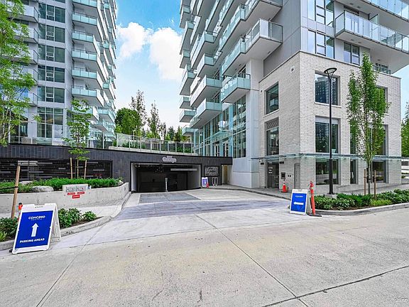 3rd image of 13768 100th Ave #2106