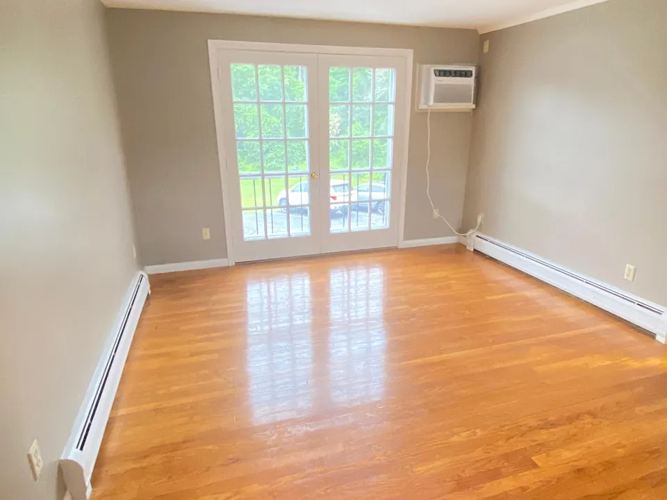 174 Tyngsboro Rd
