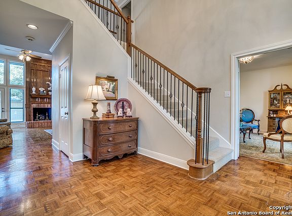 4th image of 123 Parklane Dr