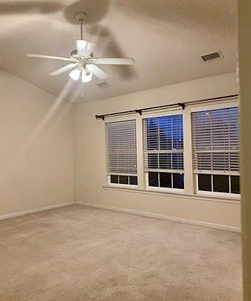 5th image of 10540 Adlin Ave