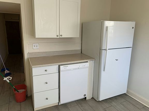 3rd image of 2839 Frankford Ave #1F