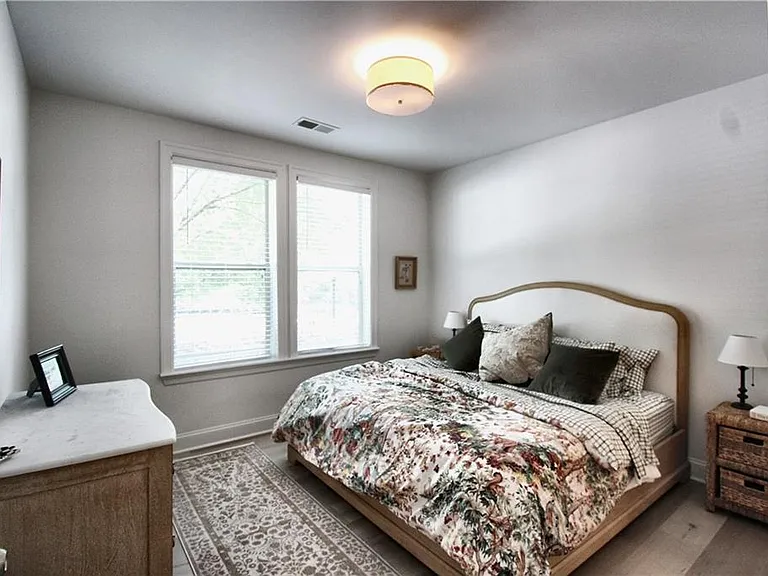 901 Abernathy Rd NE #2110 — Photo 6
