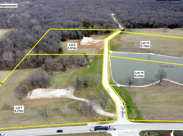 11 Serenity Lake Ct, Foristell, MO 63348