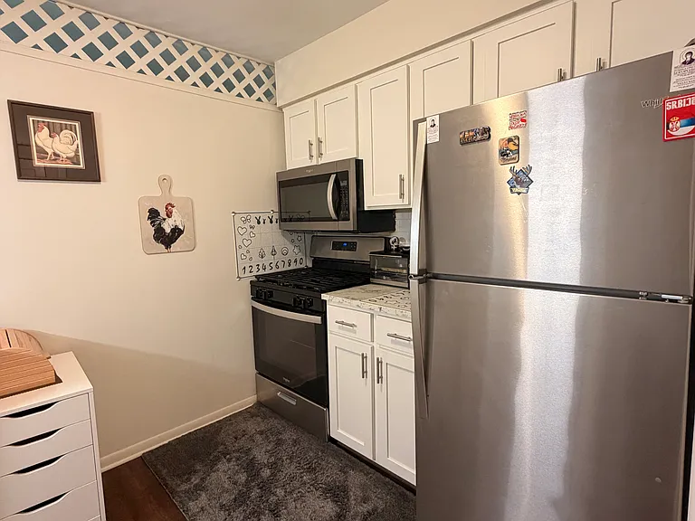 819 E Miner St #3C — Photo 3