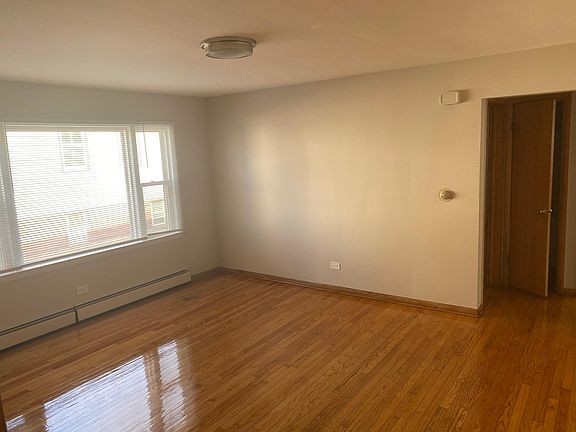 5th image of 205 27th Ave APT 1R