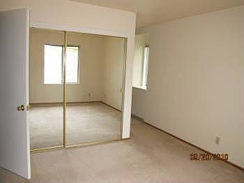4th image of 4749 Nicol Cmn APT 102