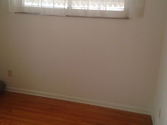 5th image of 2120 Falls Ave