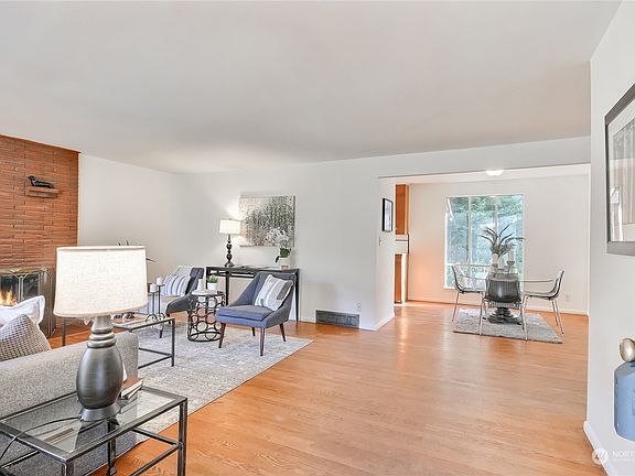 5th image of 14704 27th Avenue NE