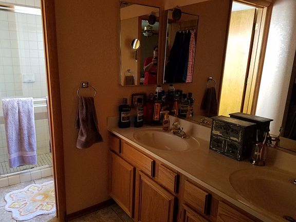 4th image of 1940 Mimosa Dr