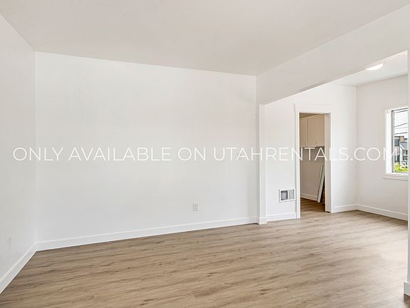 4th image of 261 E Burton Ave APT 4