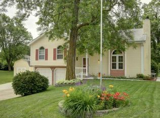 1207 NE 114th St, Kansas City, MO 64155